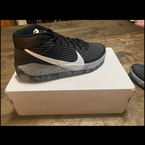 Nike | Shoes | Kevin Durant No 7 Size 1 Menscolor  display picture 2